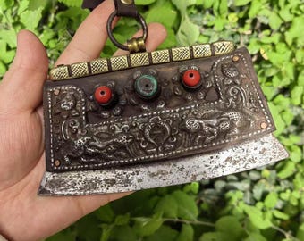Vintage Tibetan Mongolian Flint Striker gem stone Antique 19th Tibetan Chakmak Chuckmuck Pouch Old Leather Turquoise Bead Flint Holder pd568
