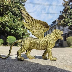 Mythological Copper Winged Tiger Figurine statue, Brass Big Cat Sculpture Home Decor Ornament, Golden Dragon painted tabletop Office PDD083