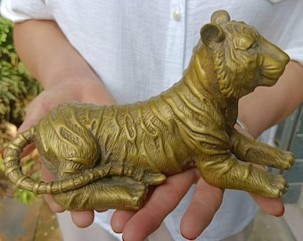Vintage Style Brass Tiger Statue, Handmade Showpiece Decor