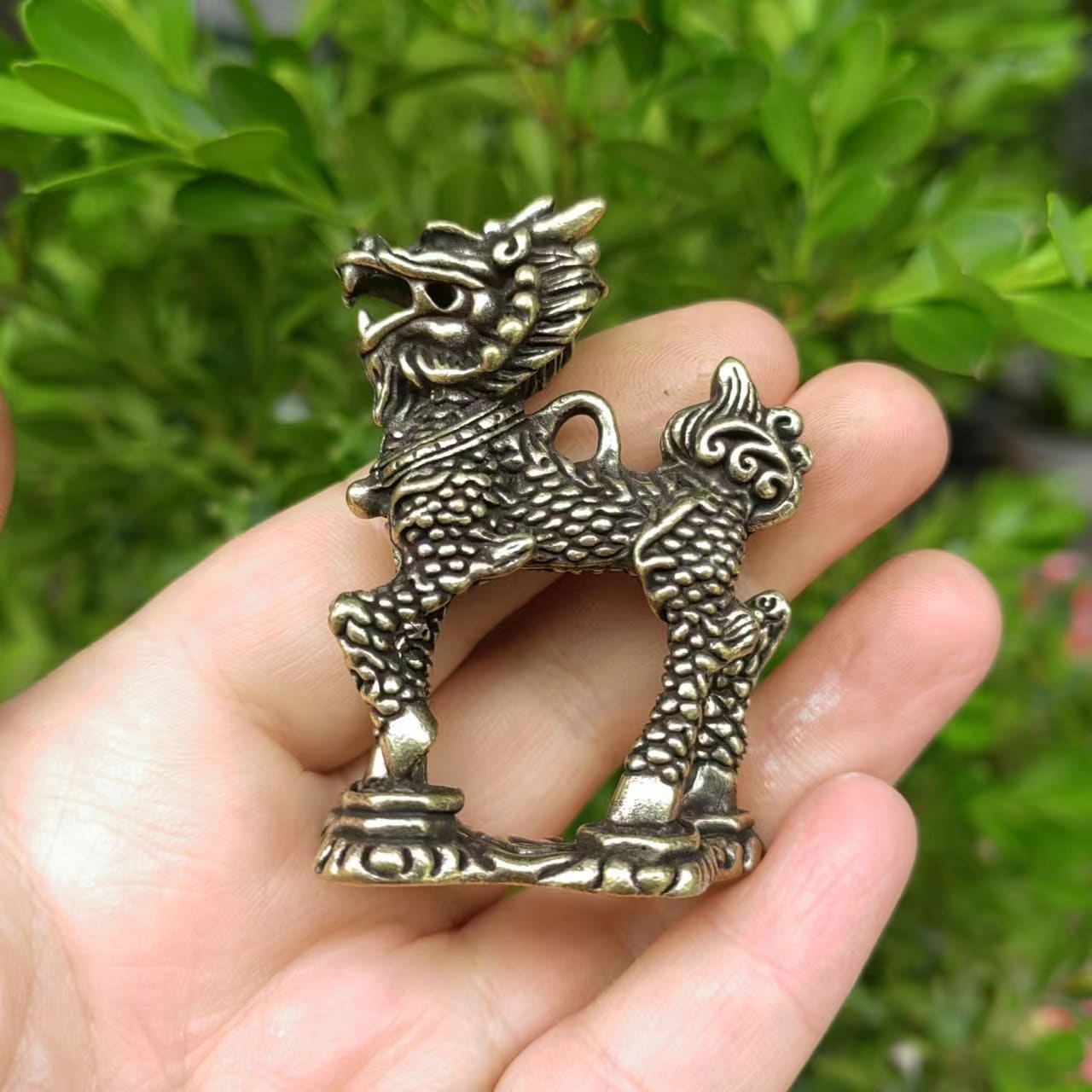 古銅 獅子 置物 銅置物 銅器 銅器.銅製.古銅.小振りの獅子.珍獣怪獣 