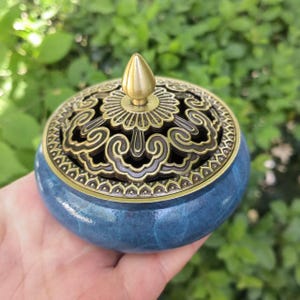 Vintage Copper Shape Incense Holder ,Stick Incense Burner with Ash catcher, Incense Burner Censer Buddha Sandalwood Buddhism Insense PDD737