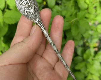 Grampo de cabelo vintage em cobre, estilo Hanfu asiático, com amuleto.