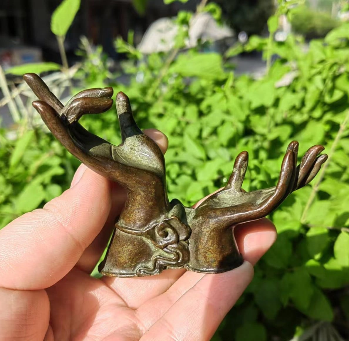 Bronze Buddha Hand Mudra Sculpture Statue Door Handle Knob Paperweight Buddhist Figurines Zen Gifts Home Buddhist Temple  Decor Thai PDD3083