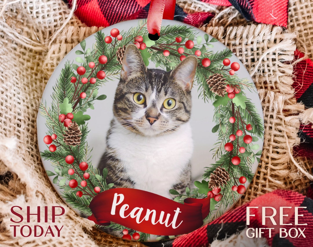 Personalized Cat Photo Ornament, Ideal for Christmas Tree Decor, Perfect Gift for Cat Owners