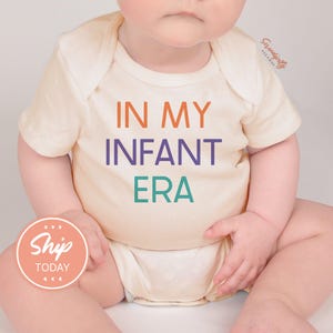 Body de bebé "In My Infant Era", conjunto divertido, regalo bonito para baby shower, conjunto de cumpleaños para bebé, ropa moderna para recién nacido (KA-BIR30)
