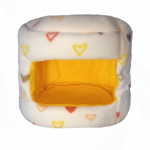 Guinea Pigs and Small Animals Round Hidey House comes with Pee Pad Medium 8&quot;Wx6&quot;H / Jumbo 10&quot;Wx7&quot;H