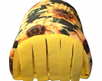Fleece Guinea Pig Hidey Cave with Curtain & Pee Pad