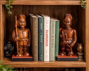Vintage Pair Of Wood Carved Ethnic Soldiers Bookends|Sculpture Figurines