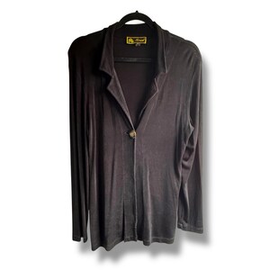 90er Jahre Mirasol schwarz Jersey Knit One Button Slinky Cardigan Bluse Sz Medium