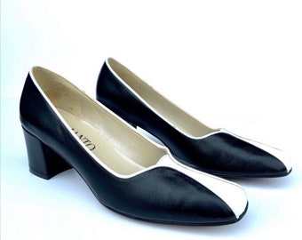 Vintage Siamanto black & white chunky retro heels