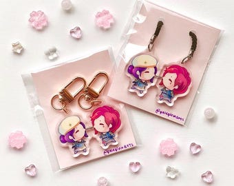 CAITVI MAGNETIC KEYCHAiN // Arcane S2 Enforcer Caitlyn + Vi Kissing Phone Charm League of Legends LoL Arcane Acrylic Keychain