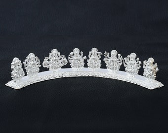 Handgemaakte puur zilveren Asthalakshmi-godinnenidool (8-IN-1) voor aanbidding