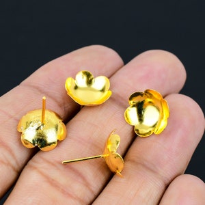 Gold Polish Pure Silver Ashtothram Shatanamavali Flowers for Puja (108 Pieces)