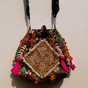 Seltene Boho Banjara Stickerei Handtasche, indische Banjara Einkaufstasche, Banjara Tasche, Banjara Schultertasche, Banjara Schultertasche, handgemachte Tasche.