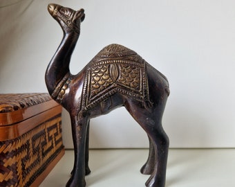 Brass Camel, Vintage Brass Animal, Mid Century brass decor, Brass engraved camel figurine, Bohemian, bronze Camel home decoration