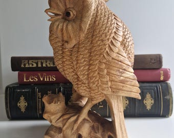 手彫りの木製フクロウの赤ちゃん – 高さ8インチ – フクロウの彫刻