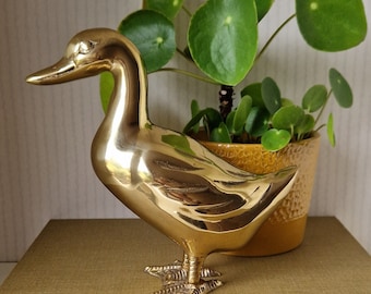 Brass Duck Figurine , Vintage Brass Animal, Mid Century brass Duck, Lovely and cute Gift for mom, Christmas gift for her