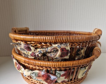 French Farmhouse Basket, Country Basket, Vintage Basket, Rustic bread Basket, Vintage wicker storage basket