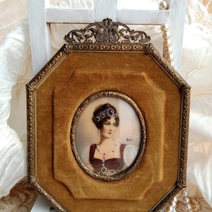 Élégante peinture miniature grande beauté et finesse, portrait de l'impératrice Joséphine