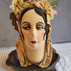 Visage Poupée de boudoir d’espagnole Art Déco français 1920s-30s collection vintage