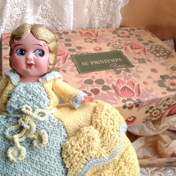 Ancienne poupée couvre-théière avec tête en porcelaine | Kaufen auf Ricardo