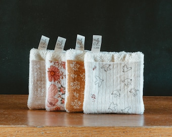 Set of 3 wipes and 1 washable and reversible washcloth