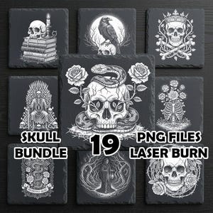 Könnte beinhalten: Eine Sammlung von neun schwarzen quadratischen Untersetzern mit weißen gotischen Totenkopfmotiven. Die Untersetzer zeigen verschiedene Totenkopf-Illustrationen, darunter einen Totenkopf mit Krone, einen Totenkopf mit Schlange und einen Totenkopf mit Rosen. Text auf den Untersetzern lautet "SKULL BUNDLE 19 PNG FILES LASER BURN."