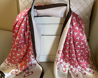 Cachecol de seda Mulberry: xale elegante feminino (86 cm x 86 cm)