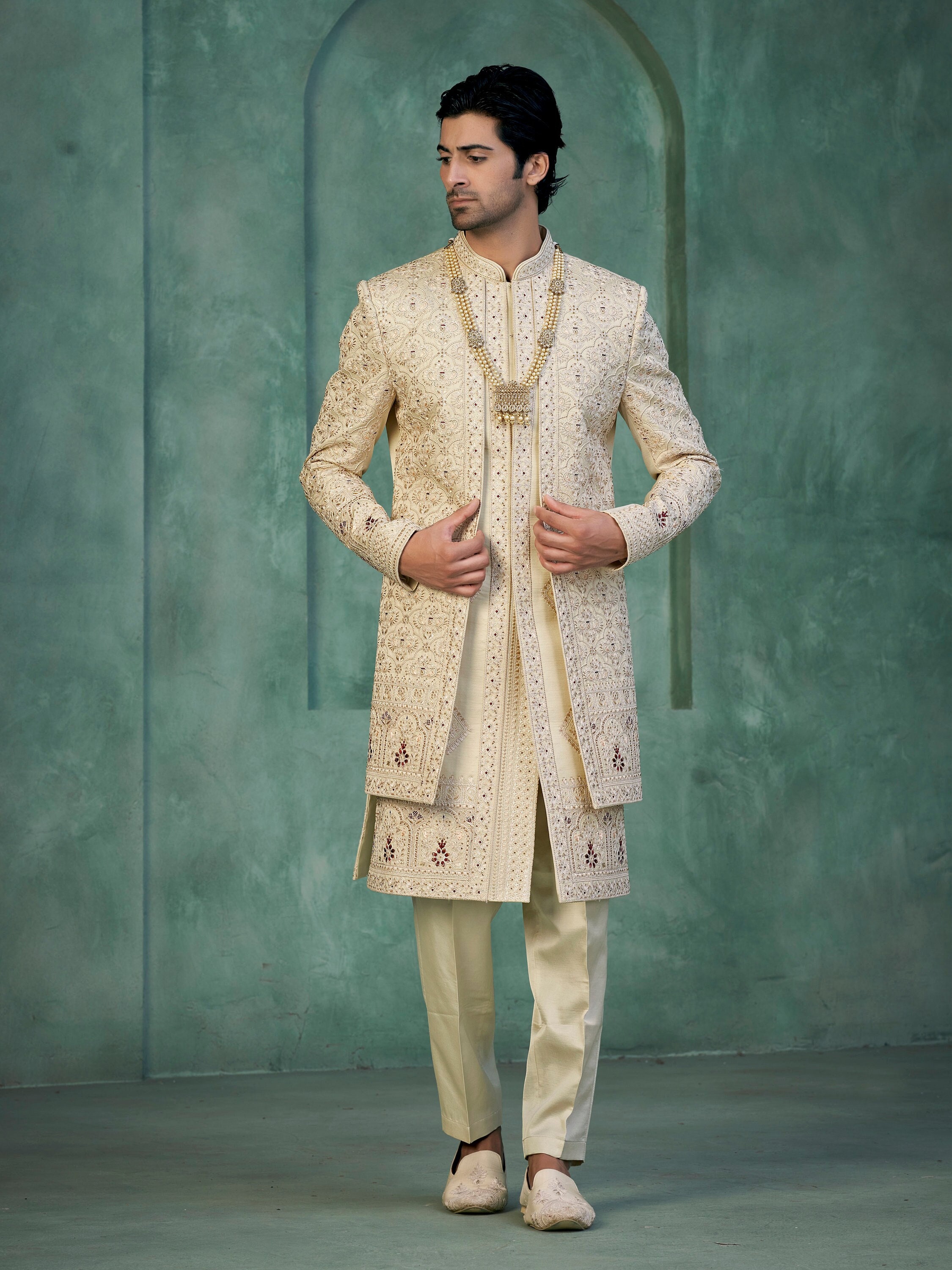 Pakistani Short Sherwani Designs 2024-2025 New Styles | Sherwani for men  wedding, Sherwani, Indian men fashion