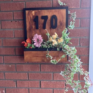 Blumentopf / Blumentopf / Hausnummer Schild / rustikal / handgemacht / Schlauch Wärmegeschenk / Namensschild / Hausnummer