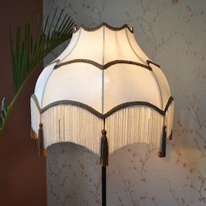 Lampshade/ivory lampshade/table lampshade/fabric lampshade/floor lampshade/ceiling lampshade/designer lampshade/retro lampshade/shade