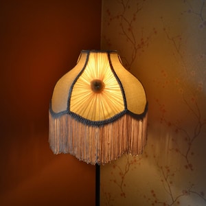 lampshade/ivory-gold lampshade/table lamp/floor lampshade/victorian lamp/silk lampshade/pleated lampshade/scallop lampshade/retro lampshade