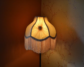 lampshade/ivory-gold lampshade/table lamp/floor lampshade/victorian lamp/silk lampshade/pleated lampshade/scallop lampshade/retro lampshade