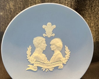 ウェッジウッド　ジャスパー　メダリオン陶板　ブローチ付き 楽天市場】Wedgwood ウェッジウッド ジャスパー ブローチ 兼