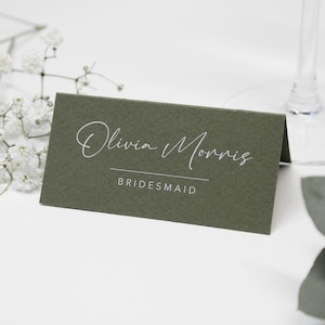 Configurações de lugar | Cartões de nomes dobrados | Plano de assentos | Casamento | Evento corporativo | Ocasião especial | Texto preto ou branco