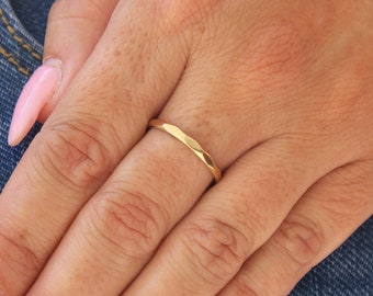 Handgemaakte ring met ruitpatroon: 14 kt goud of sterlingzilver