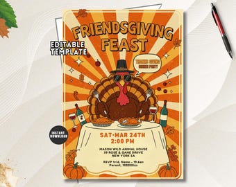 Op de afbeelding: Een bewerkbaar Friendsgiving Feast uitnodigingssjabloon met een kalkoen met een hoed en zonnebril aan een tafel met eten, wijn en pompoenen. De achtergrond heeft oranje en gele zonnestralen, herfstbladeren en gedetailleerde tekst.