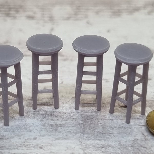 1/48th scale undecorated pack of 4 bar stools-measuring 17mm in height- perfect for your pub!