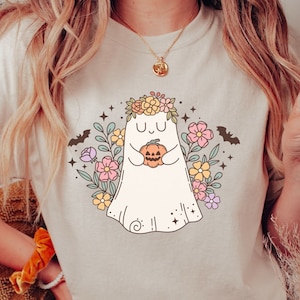 Pumpkin Halloween Crewneck, Cute Ghost Sweatshirt, Retro Halloween tee, Pumpkin Shirt, Fall Sweater for Women