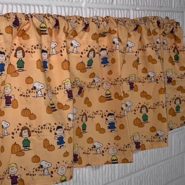 Peanuts Shower Curtain - Etsy