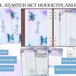 Könnte beinhalten: Ein Budgetplaner-Set mit Stitch-Motiv. Das Set enthält einen Ordner, Einsätze mit den Aufschriften "Selfcare", "Make-Up" und "Beauty" sowie einen Tracker. Der Planer hat einen Aquarellhintergrund mit Stitch-Illustrationen.