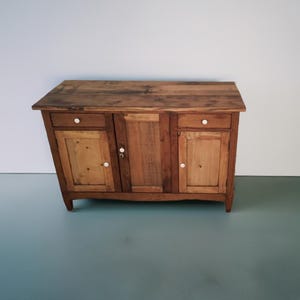 Credenza vintage in legno con consolle multimediale / mobile porta TV / credenza portaoggetti per soggiorno / piccolo mobiletto multimediale con cassetti
