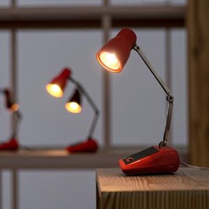 Vintage MG design table lamp made in Hong Kong 1970s, industrial style, compact red desk lamp, original, office and studio lighting