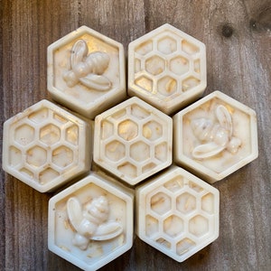 Honeycomb soaps | bee soap | all natural | goat milk | honey | oatmeal | handmade I party favor | wedding shower | Baby Shower | TikTok