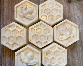 Honeycomb soaps | bee soap | all natural | goat milk | honey | oatmeal | handmade I party favor | wedding shower | Baby Shower | TikTok