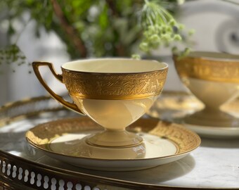 Pair of coffee cup