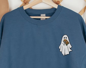 刺繍入りゴースト スウェットシャツ、ハロウィン クルーネック、トレンディなハロウィン、ゴースト スウェットシャツ、不気味な季節、秋のスウェットシャツ、ハロウィン スウェットシャツ