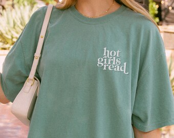 Besticktes Hot Girls Read Shirt, Reading Shirt, besticktes Shirt, Buch Merch, Bookish Shirt, BookTok