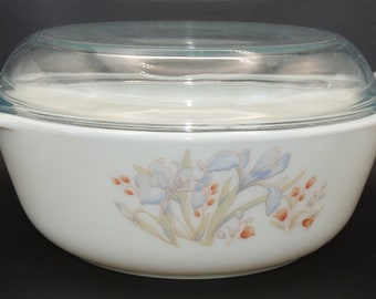 Vintage Pyrex Blue Iris 7 3/4 Round Casserole Dish Bowl Made in England with Glass Lid