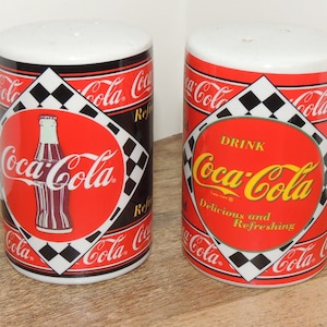 Vintage Coca Cola Salz und Pfefferstreuer, hergestellt von Enesco 1995